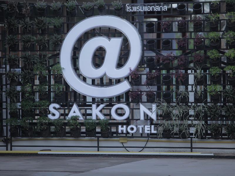 At Sakon Hotel Саконнакхон Экстерьер фото